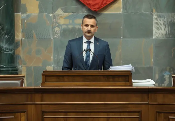 Senator Andrzej Koc: Kim jest kontrowersyjny polityk? Poglądy, biografia
