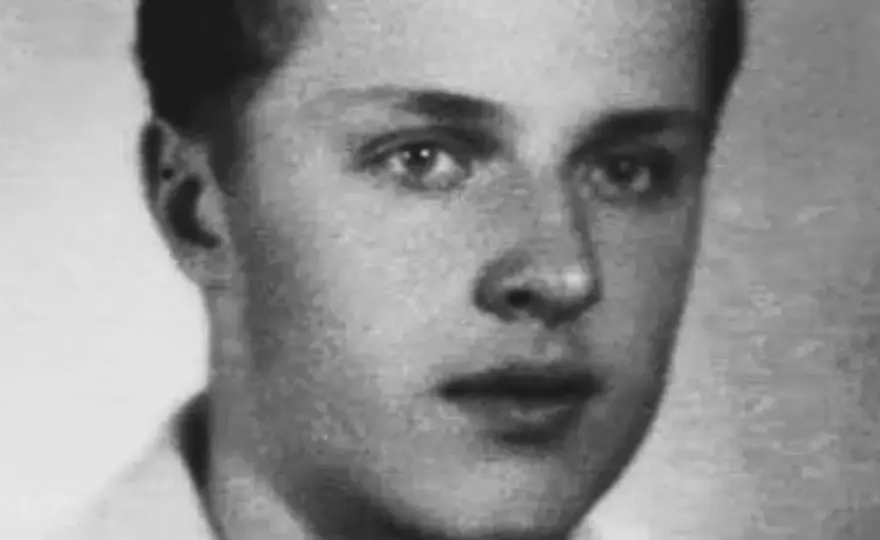 Andrzej Ługowski: Barwne życie i niezapomniane role aktora. Biografia